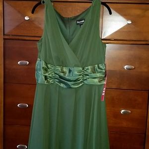 NWT Connected dress